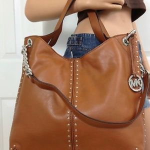 Michael Kors Uptown Astor Hobo